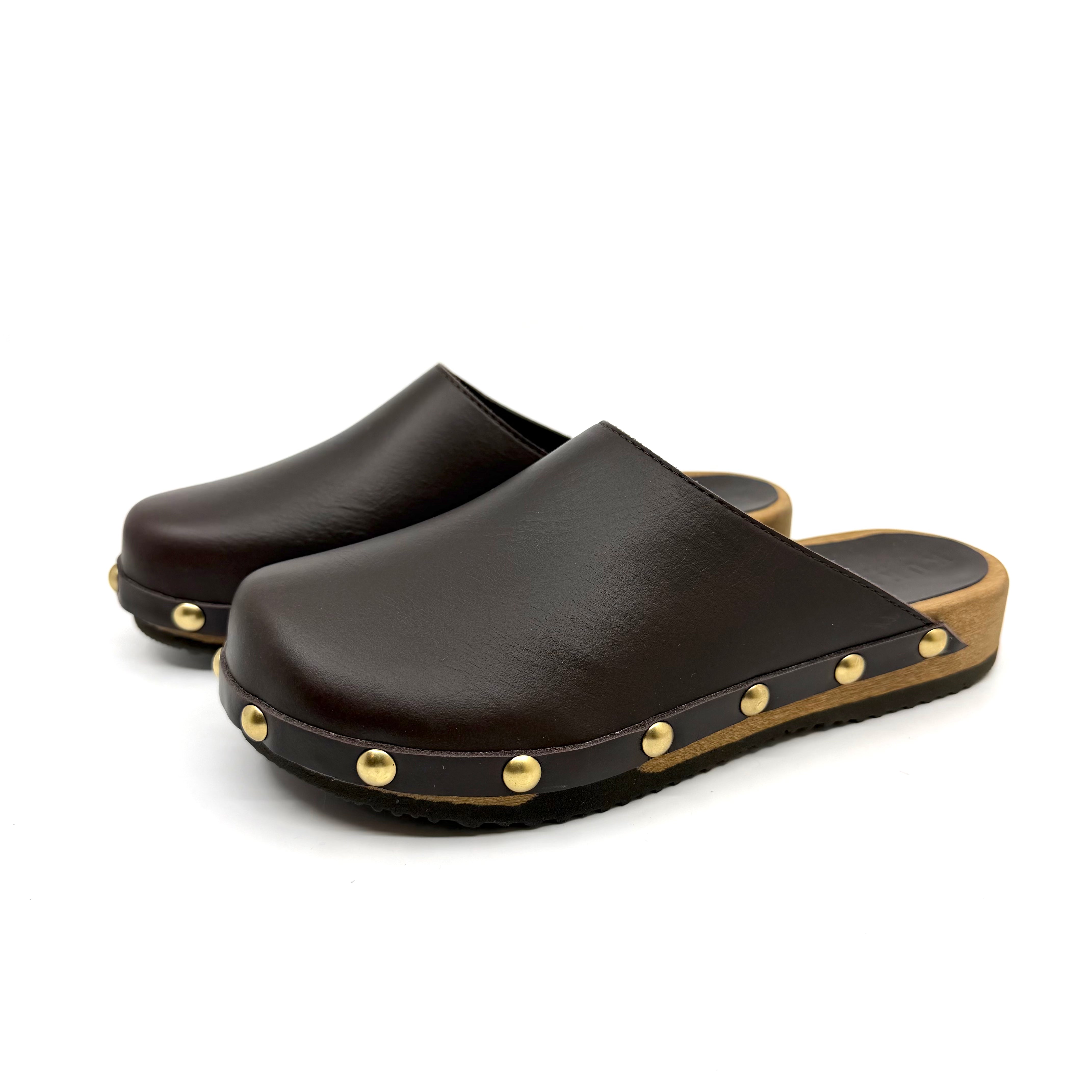 Why Are Lightweight Wooden Clogs Becoming Popular in 2026?