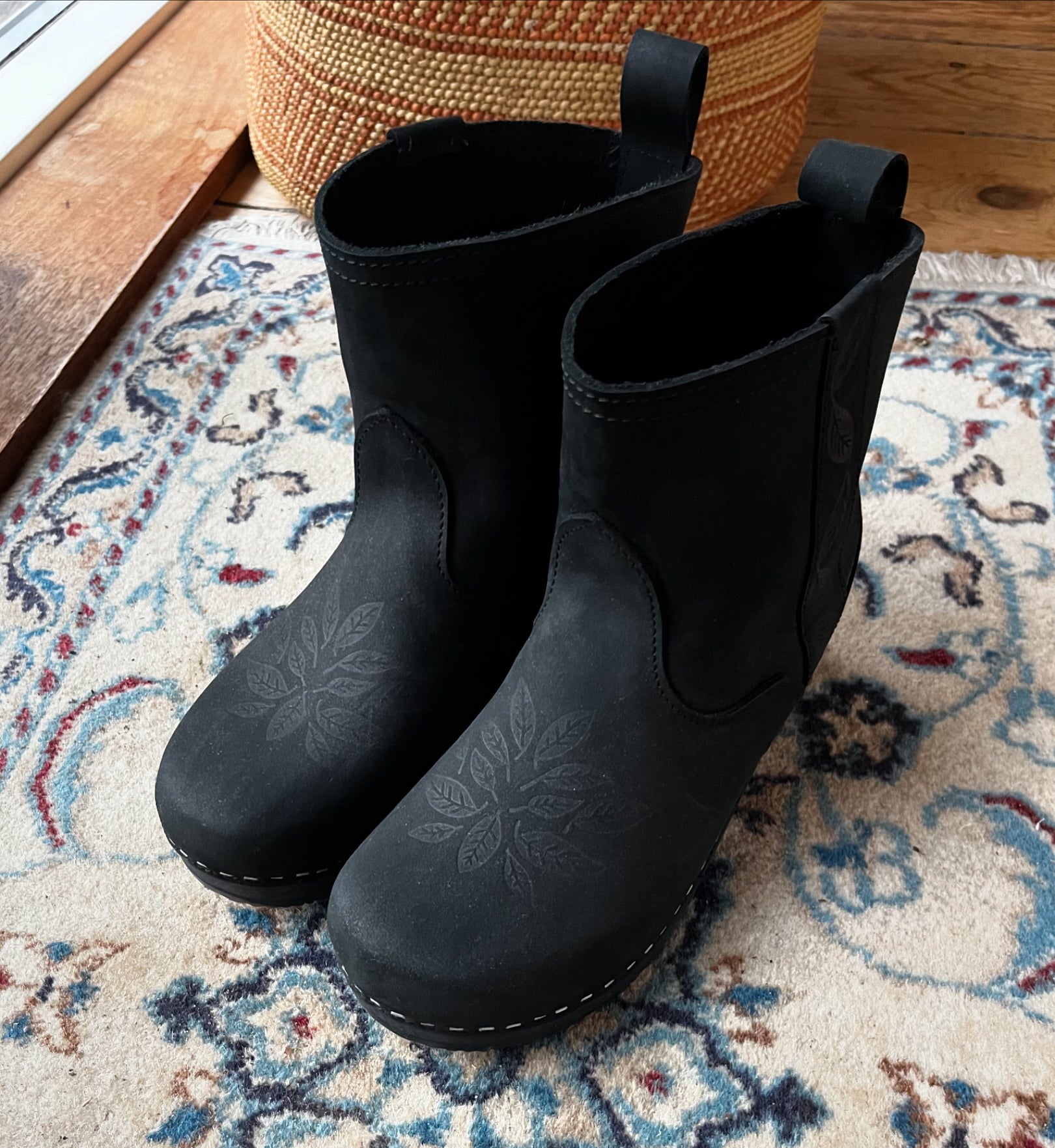 STUDIO SALE | Hannah Black Leaves EU38/US8