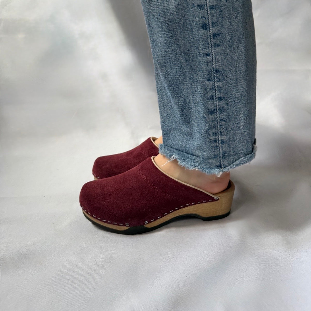 Embla | Tranebær Suede