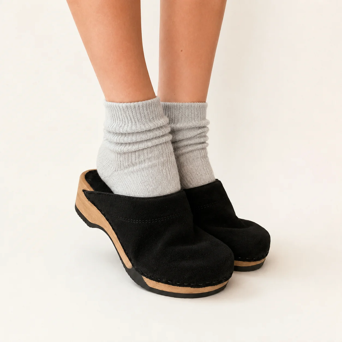 Embla | Black Suede
