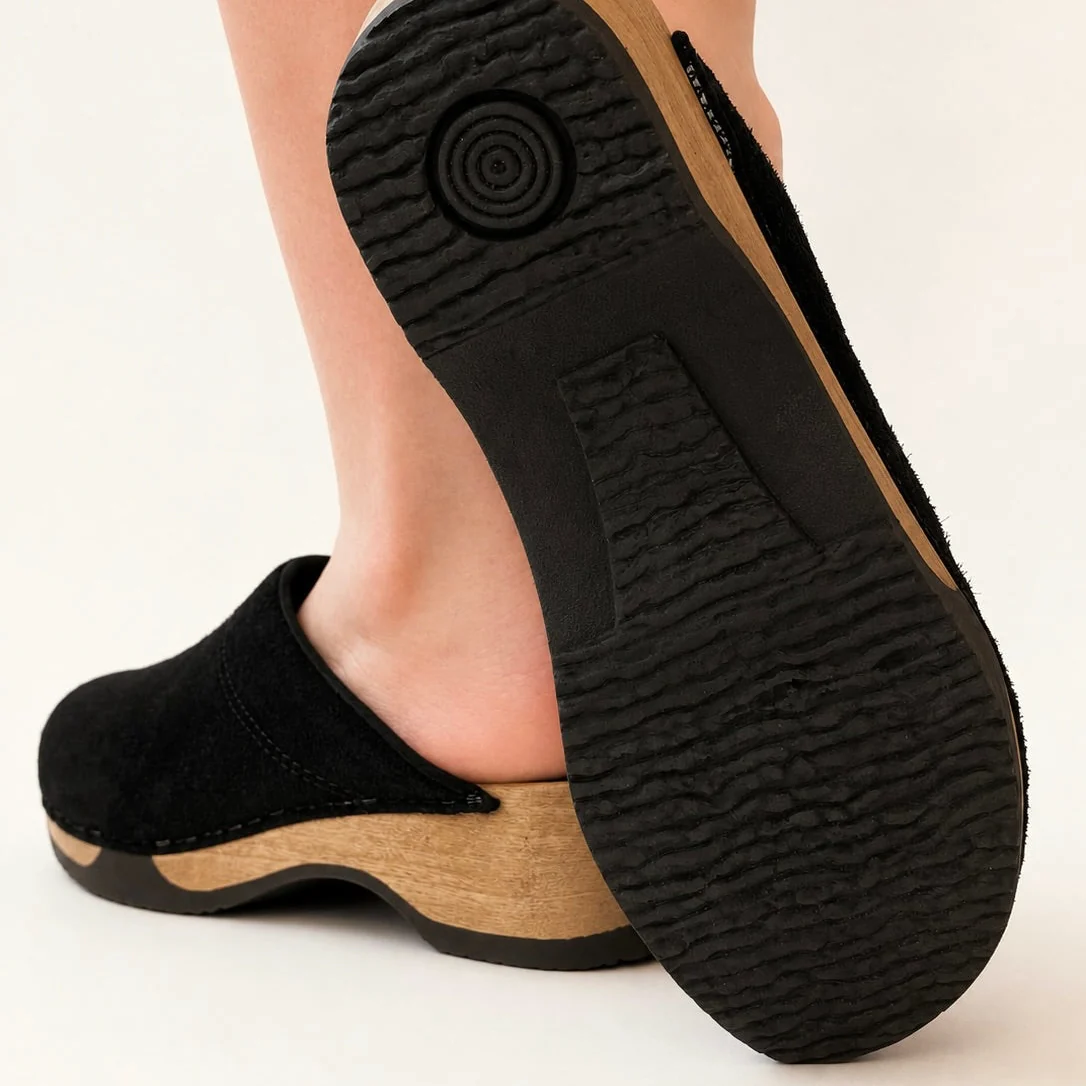 Embla | Black Suede