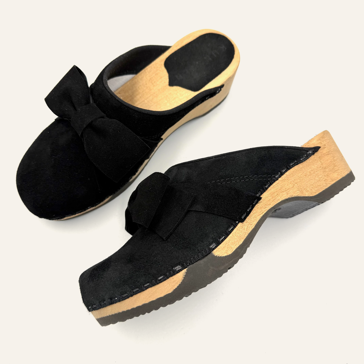 Embla Bow | Black Suede
