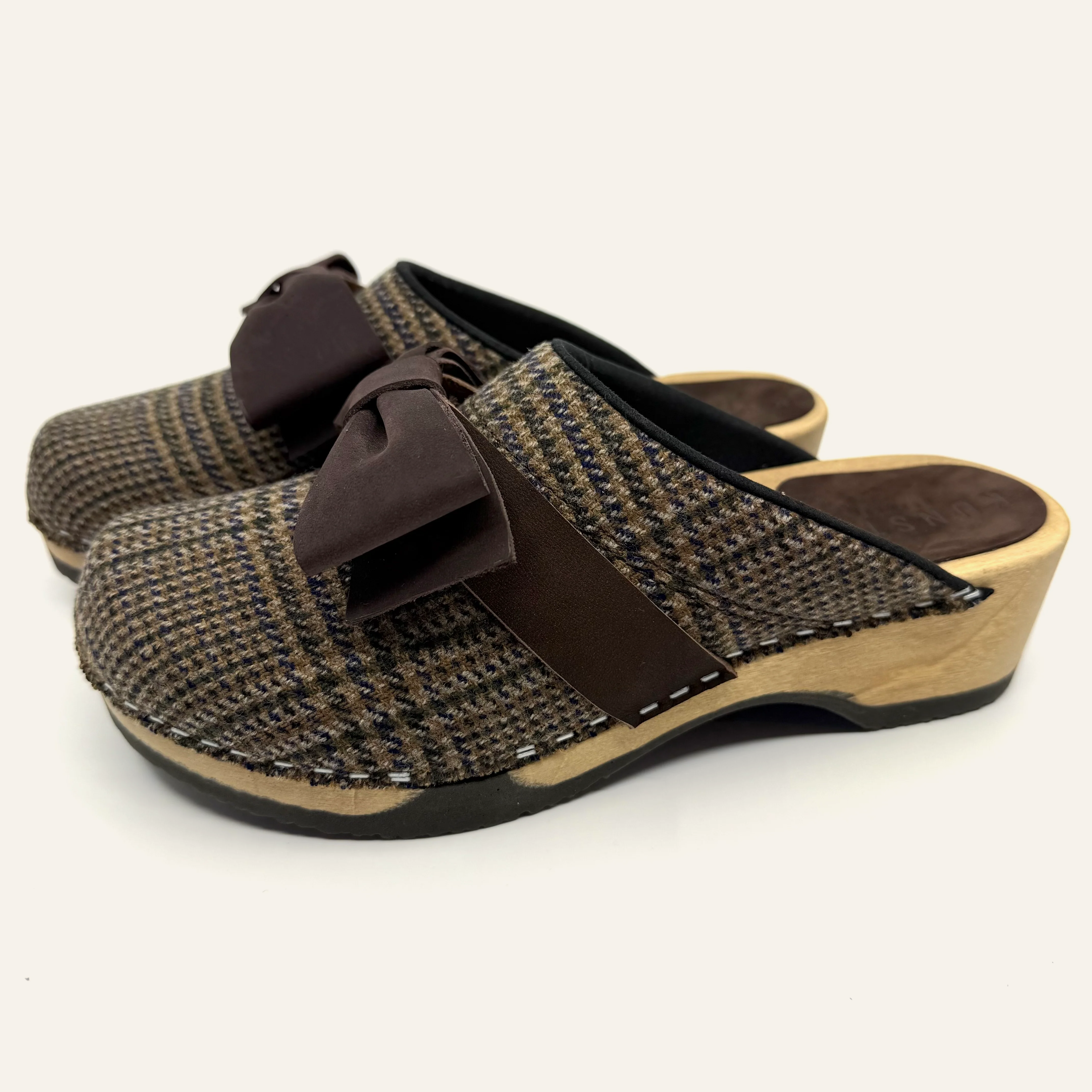 Embla Bow | Harris Tweed & Bow