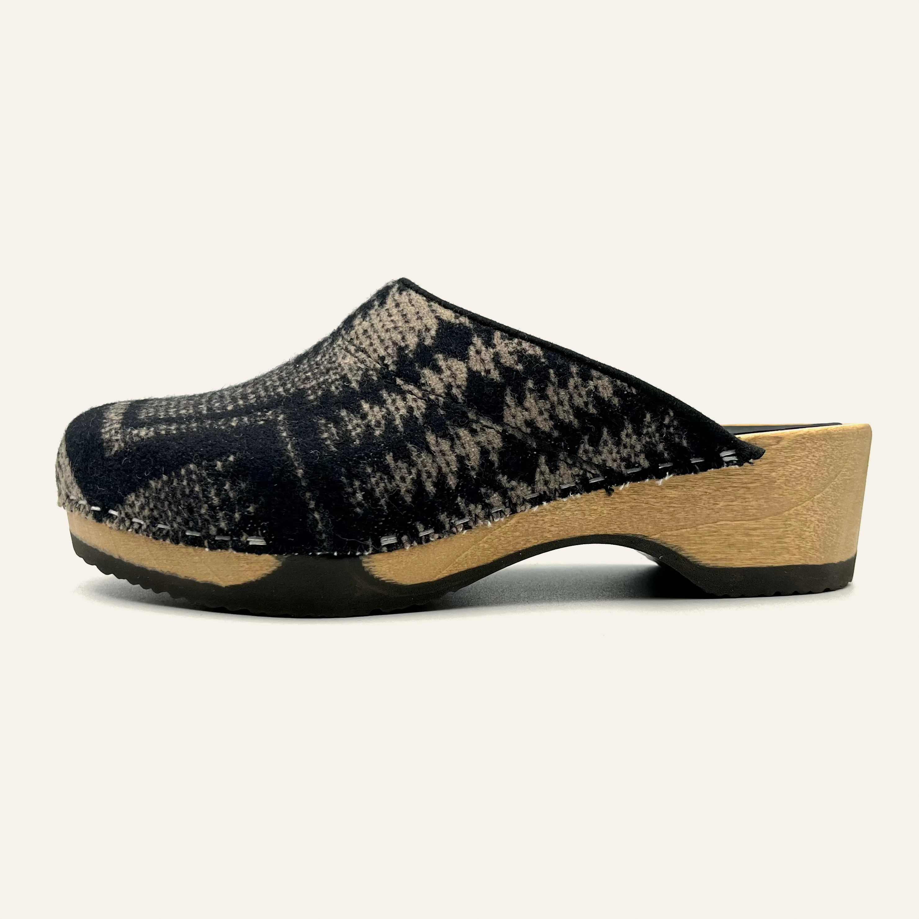 Embla | Canyon Night