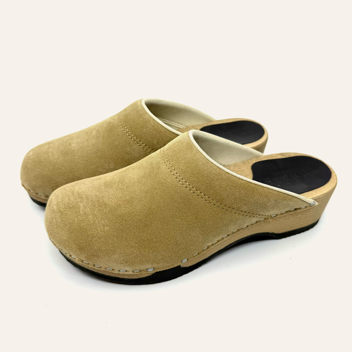 Embla | Dune Suede