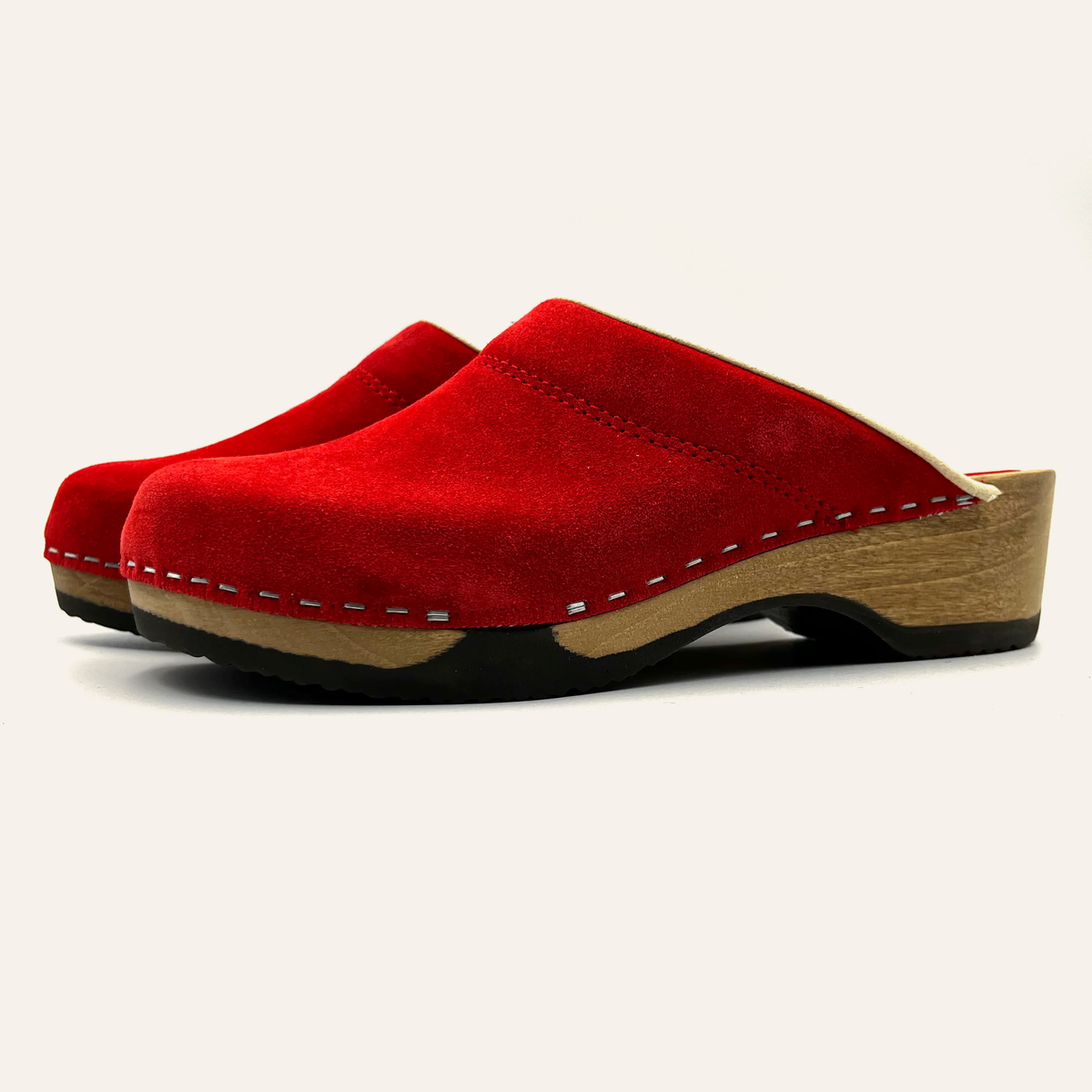 Embla | Postkasse Rød Suede