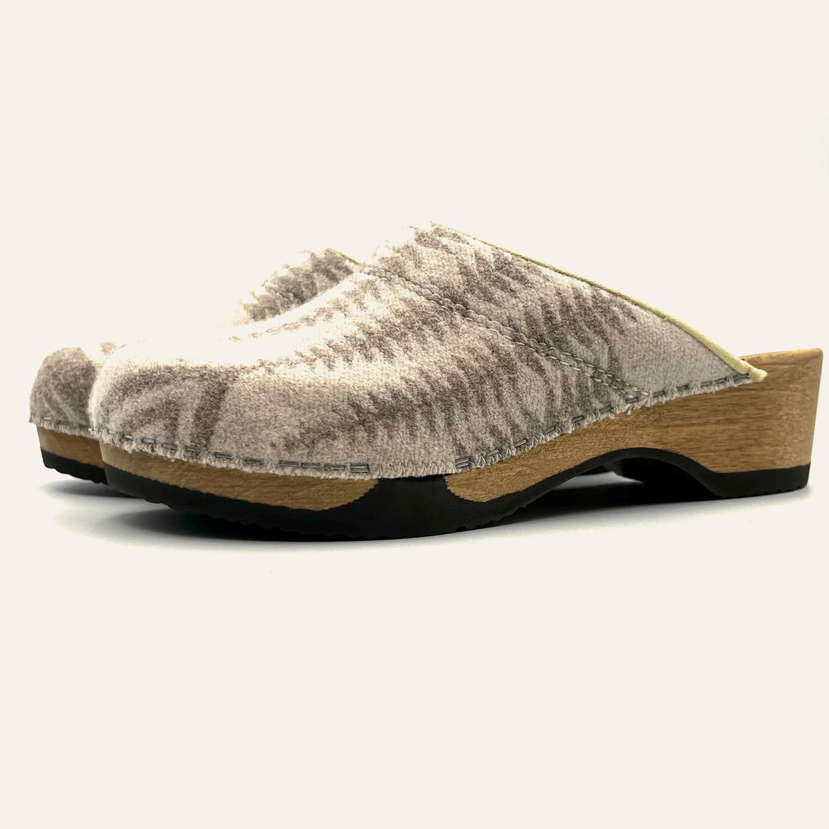 Embla | Sandstone