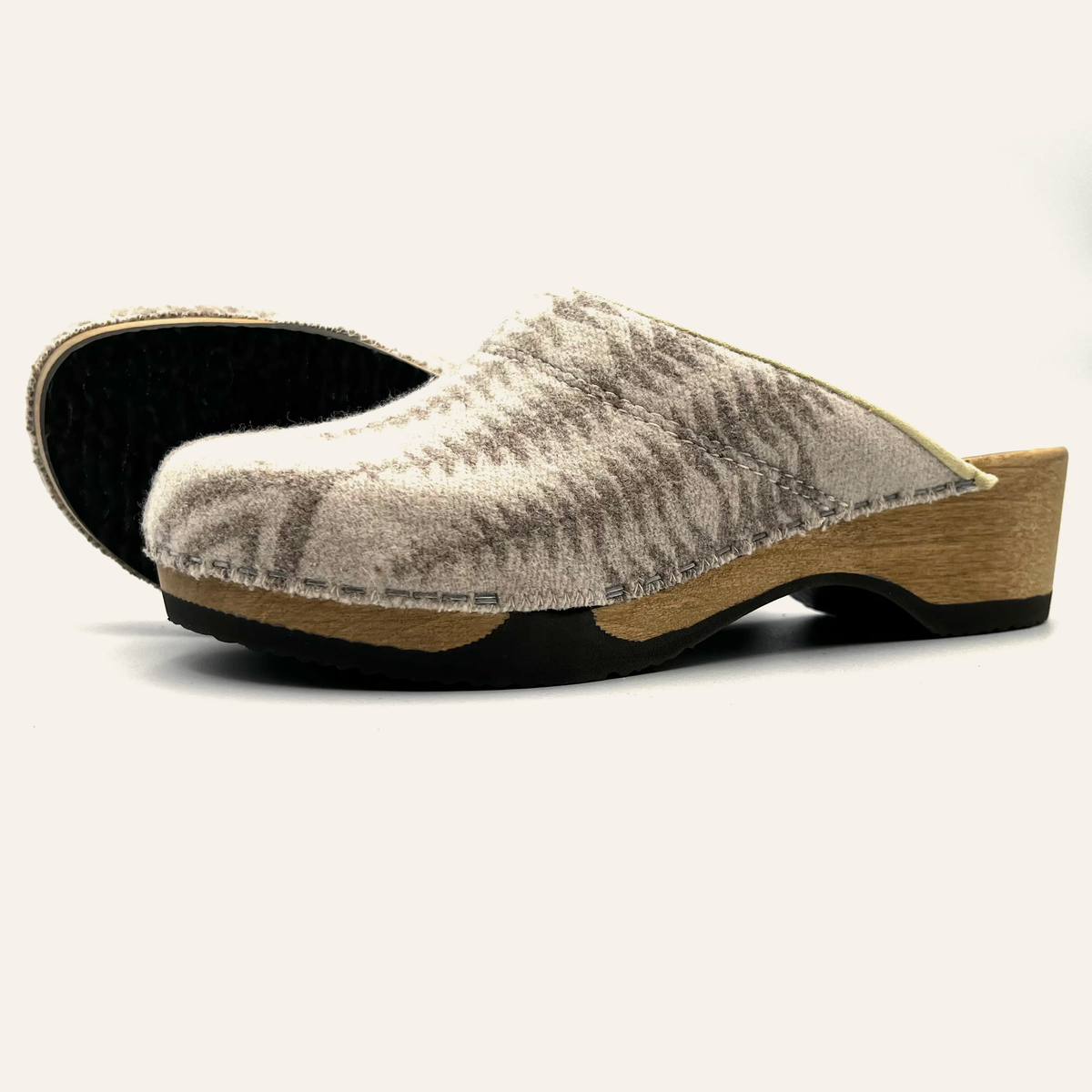 Embla | Sandstone