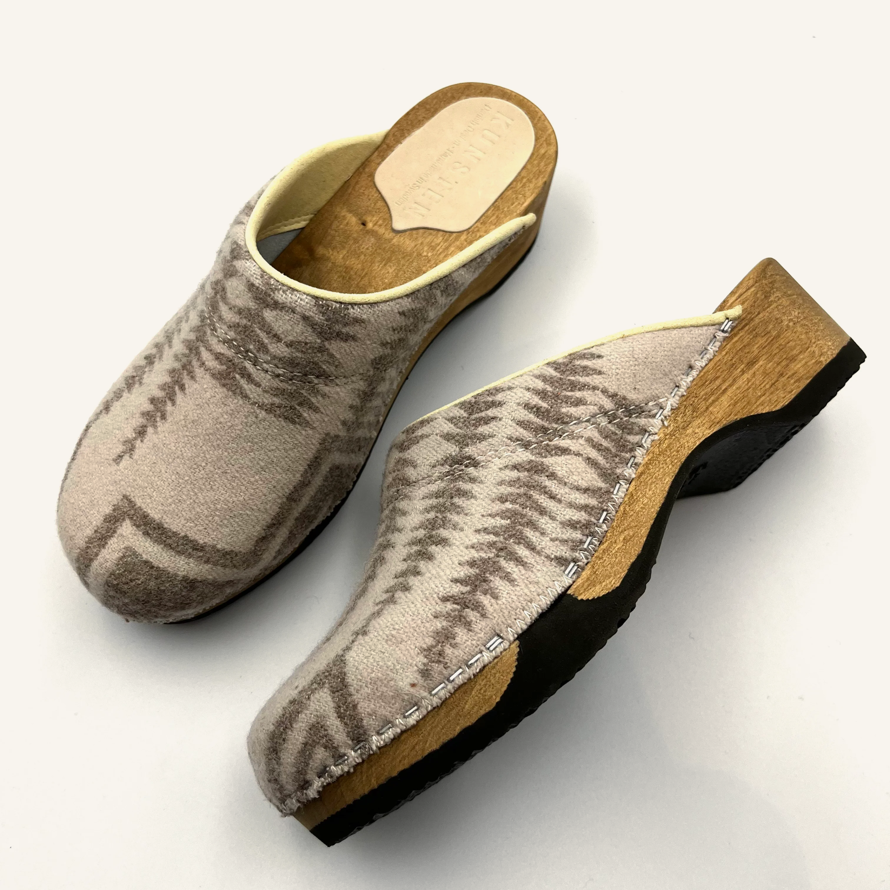 Embla | Sandstone
