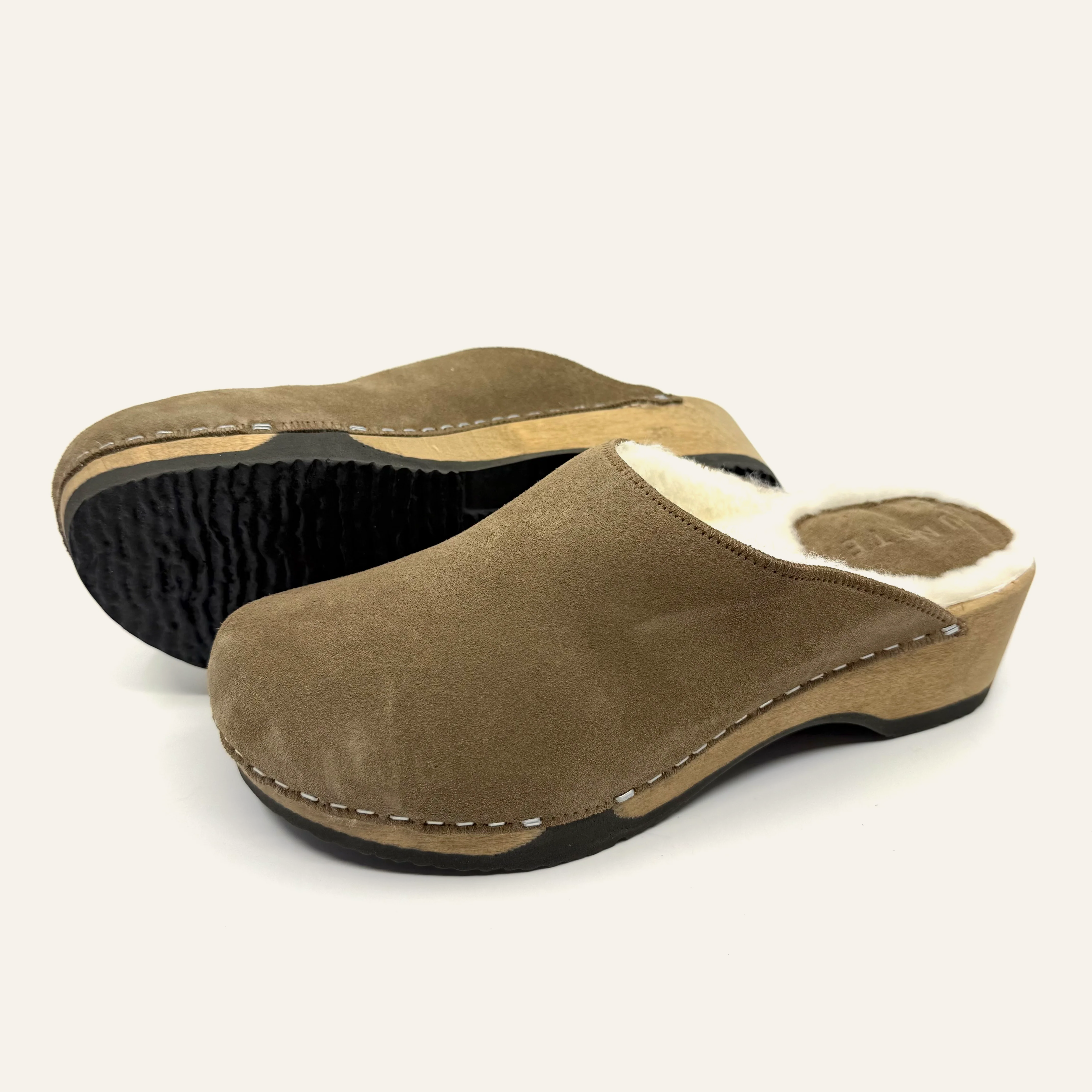 Embla | Umber Suede x Pure Lambswool