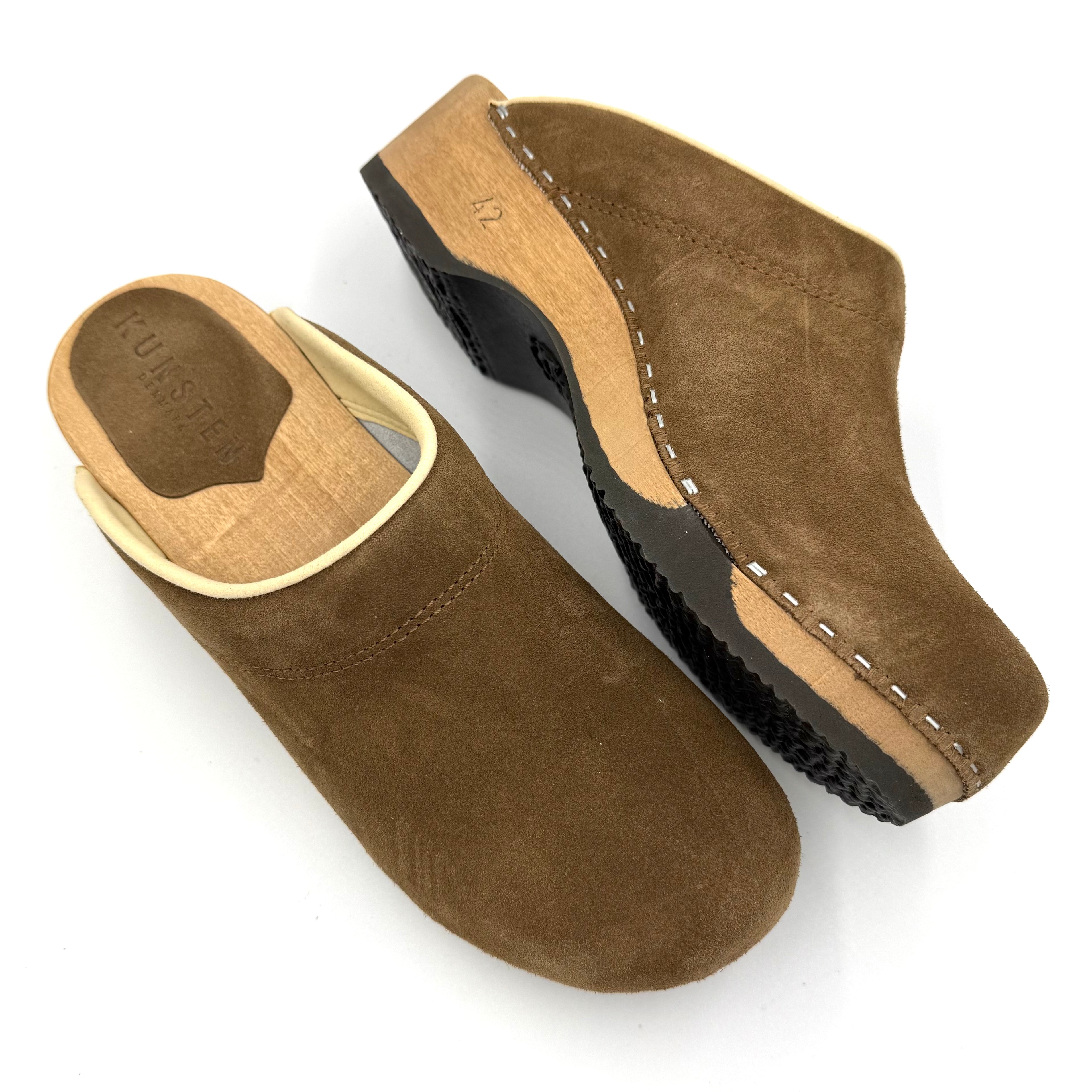 Ask I Umber Suede
