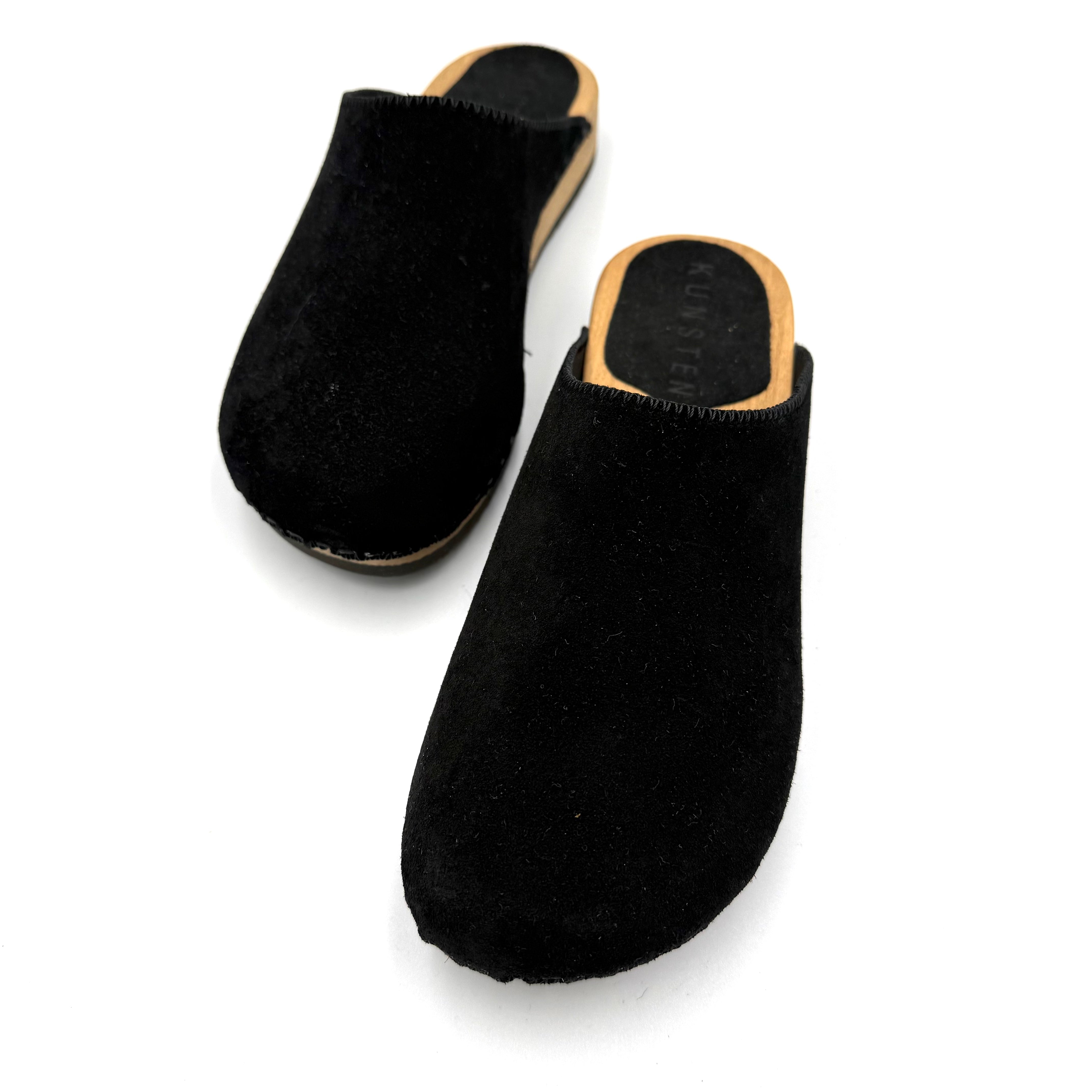 Ella Lowrider Clogs | Flexible Wooden Sole – KUNSTEN Ella Lowrider Clogs | Flexible Wooden Sole – KUNSTEN