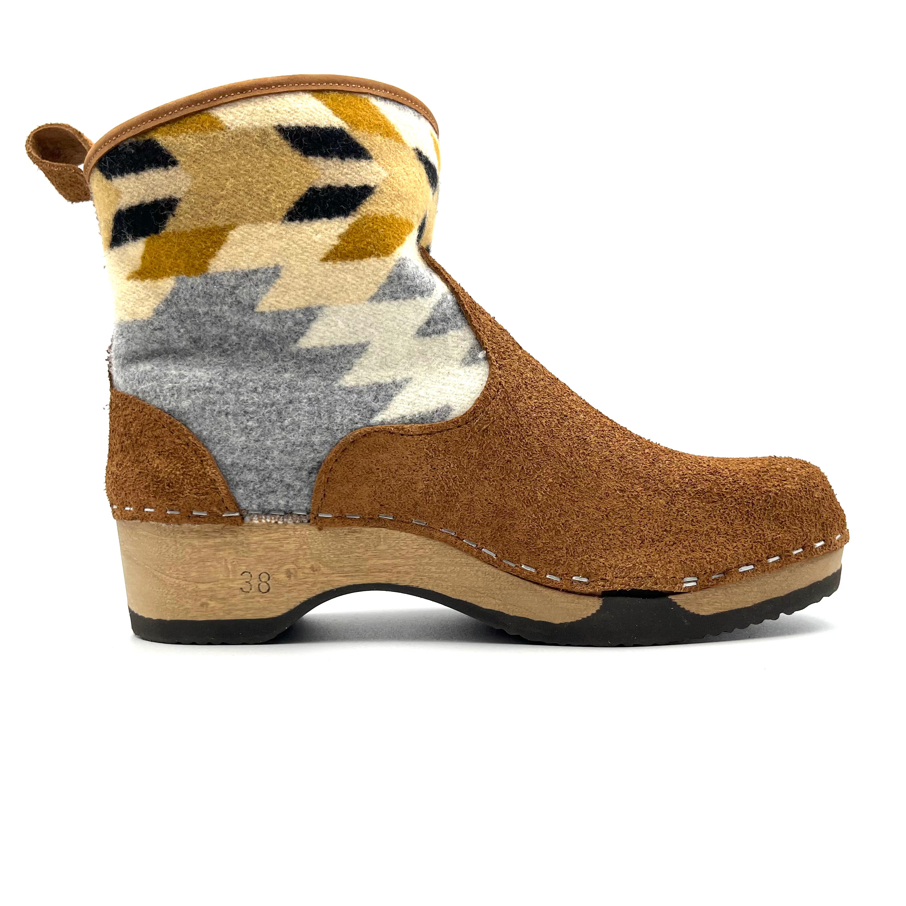 STUDIO SALE | Havtora Suede & Badlands EU38/US8