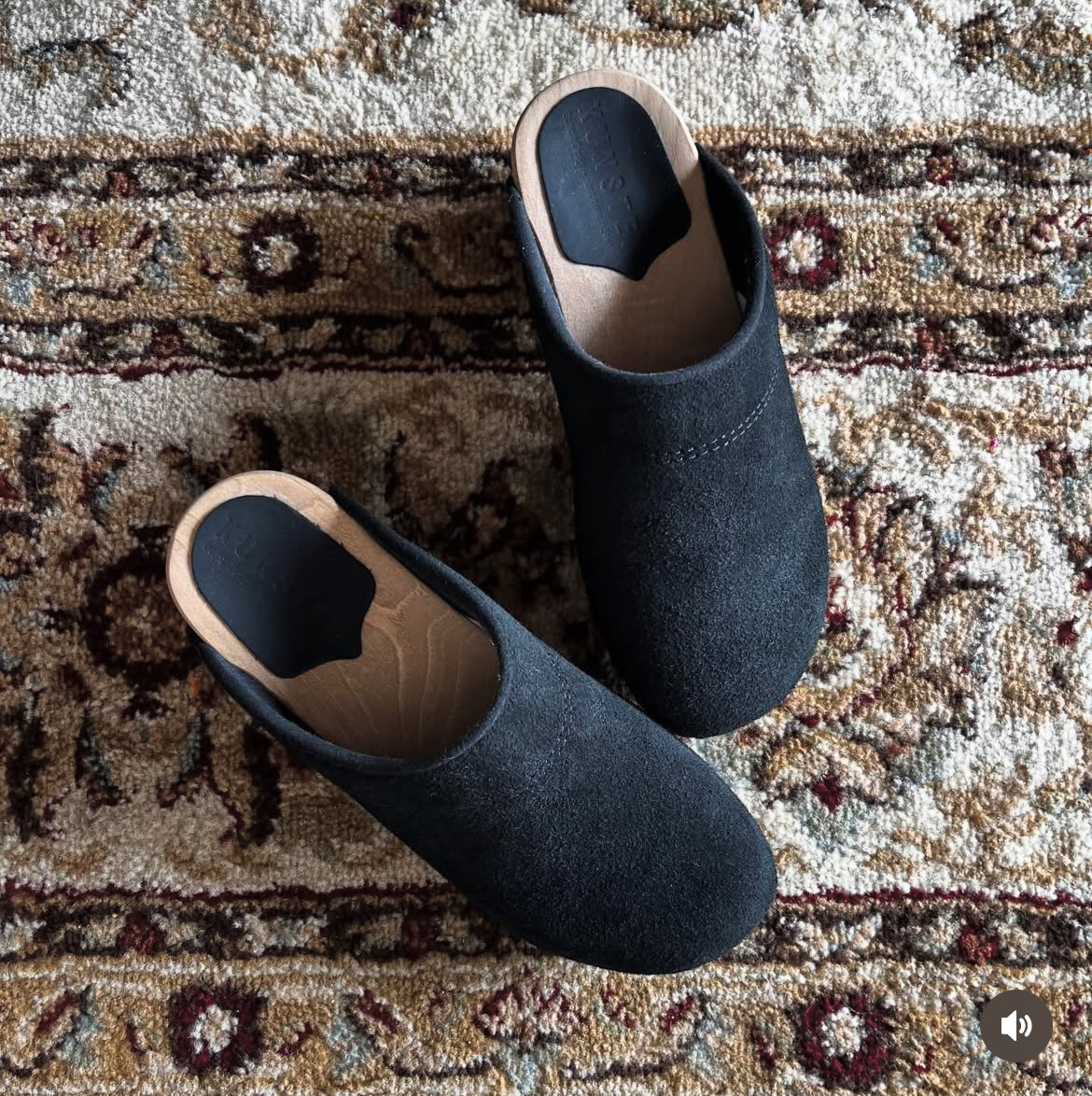 Embla | Black Suede