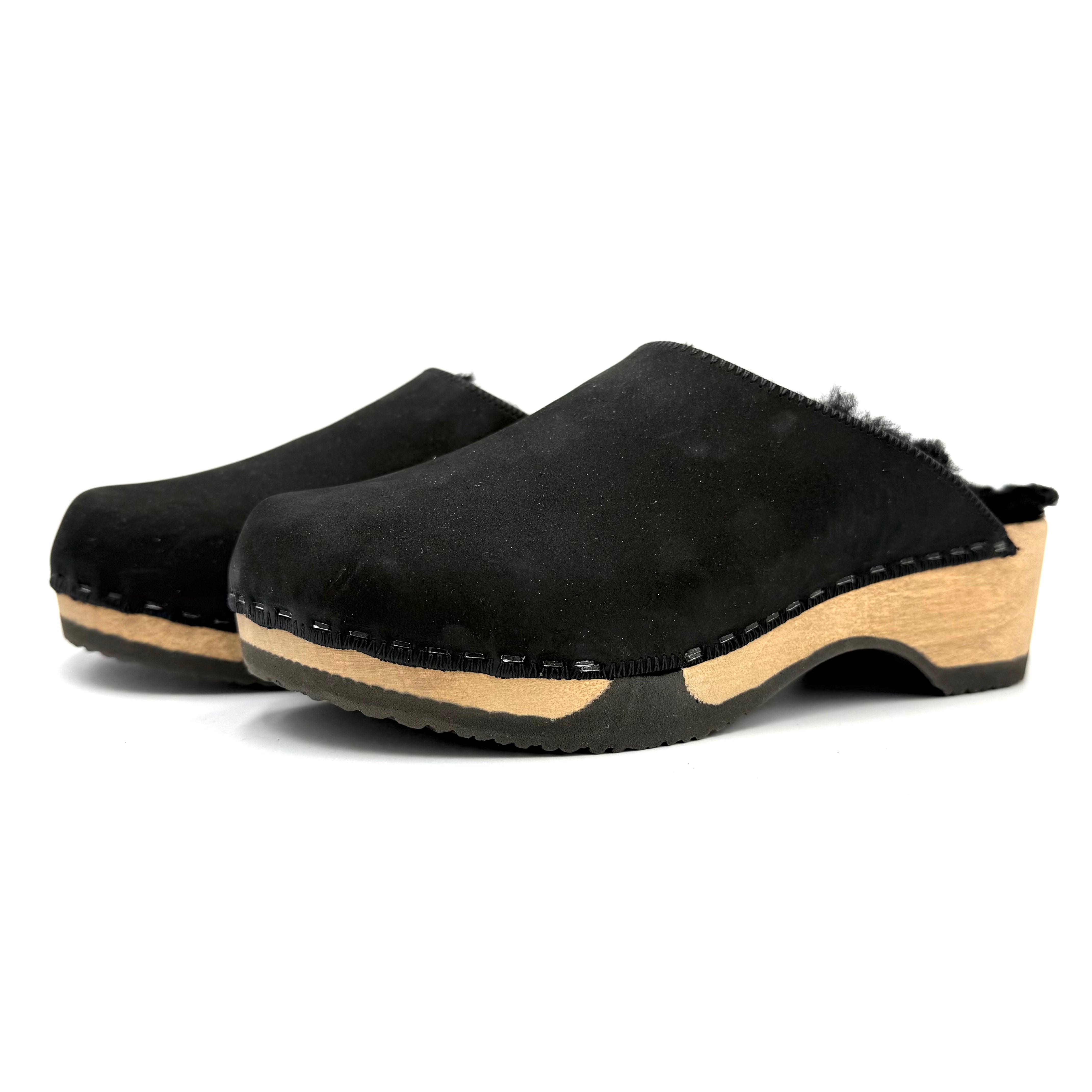 Embla I Black Nubuck x Pure Lambswool