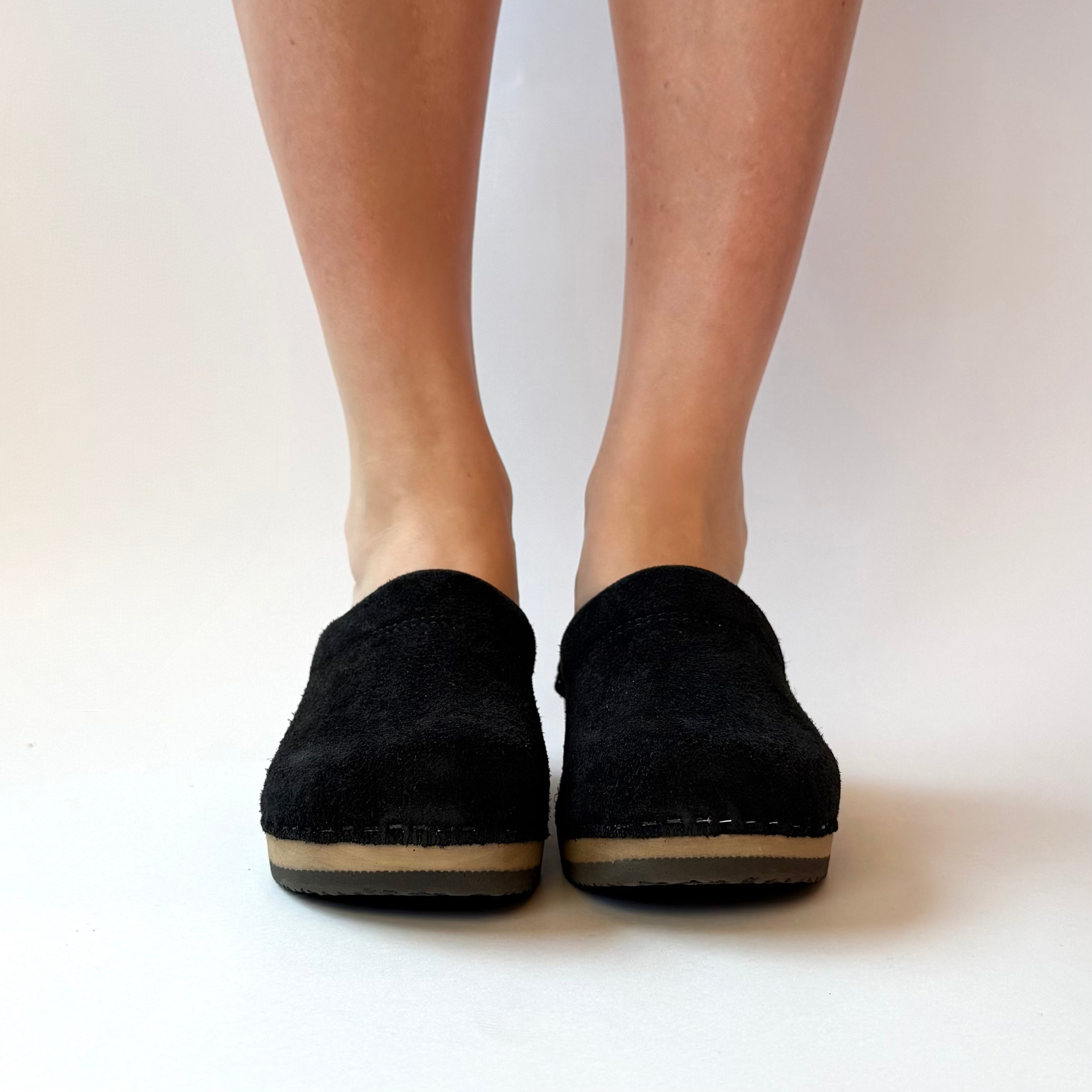 Embla | Black Suede
