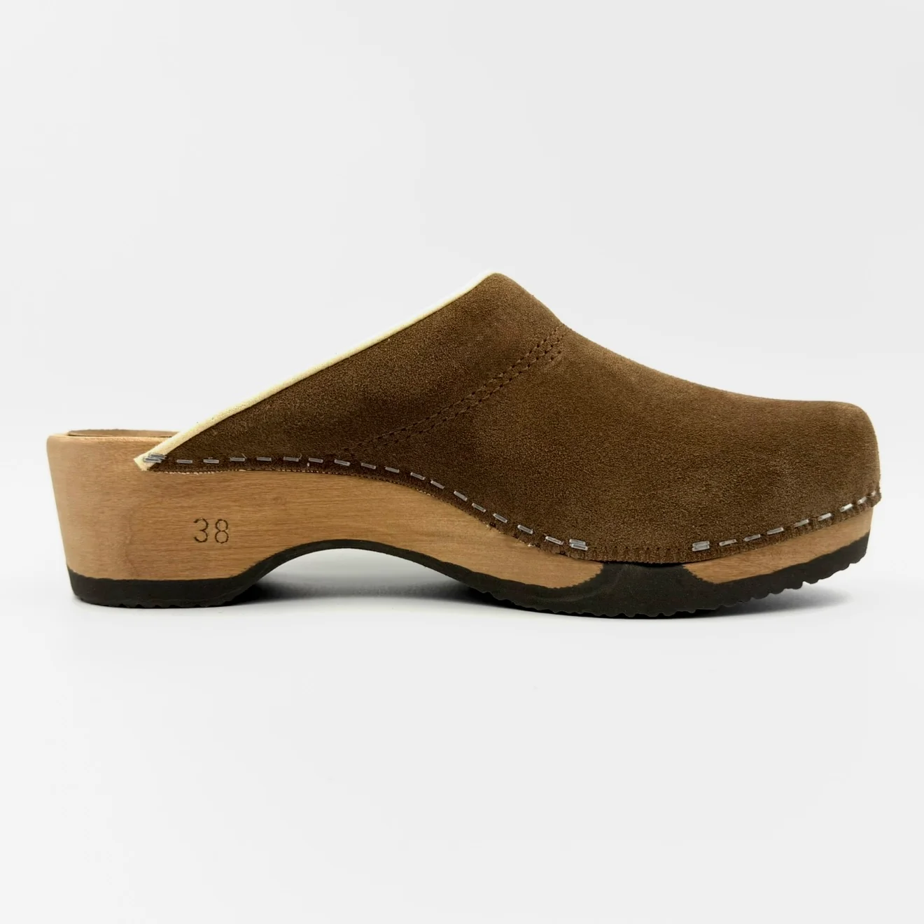 STUDIO SALE I Embla Umber Suede EU38/US8
