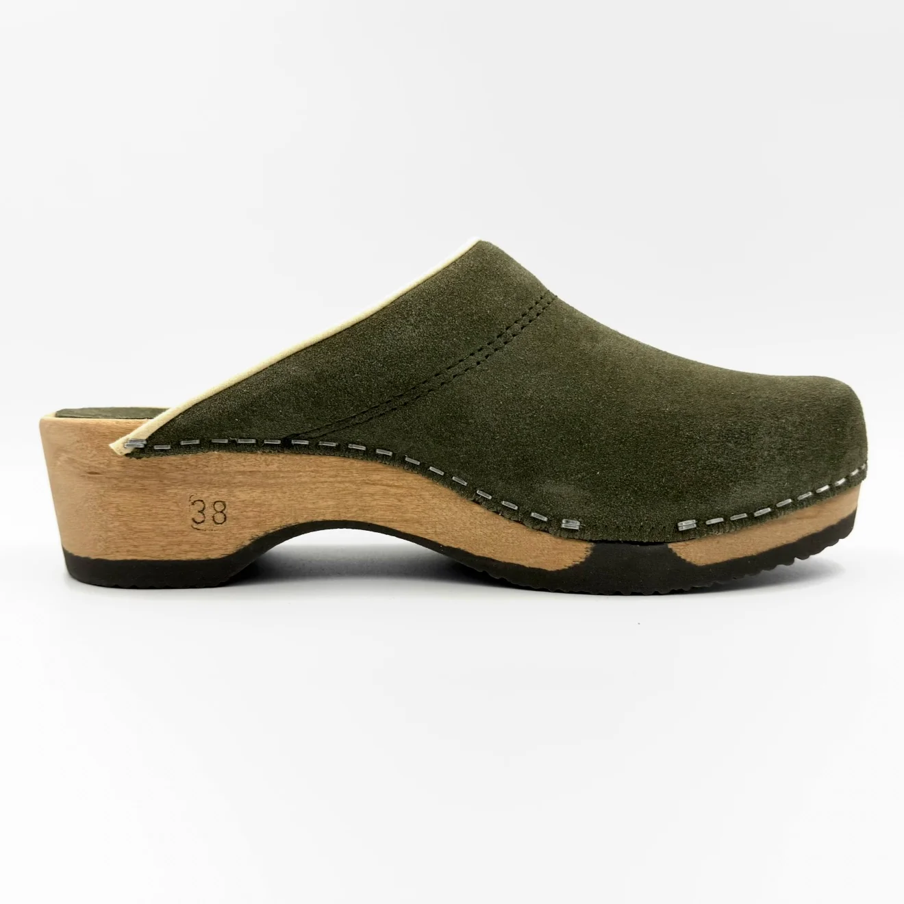 STUDIO SALE I Embla Hunter Suede EU38/US8