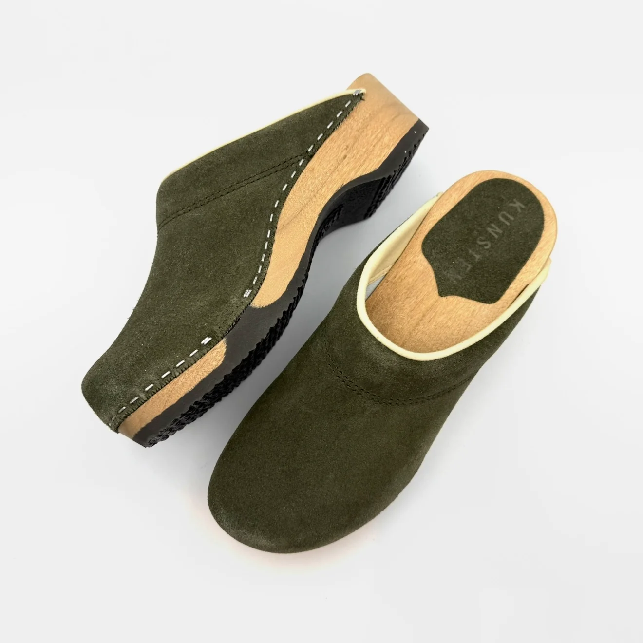 STUDIO SALE I Embla Hunter Suede EU38/US8