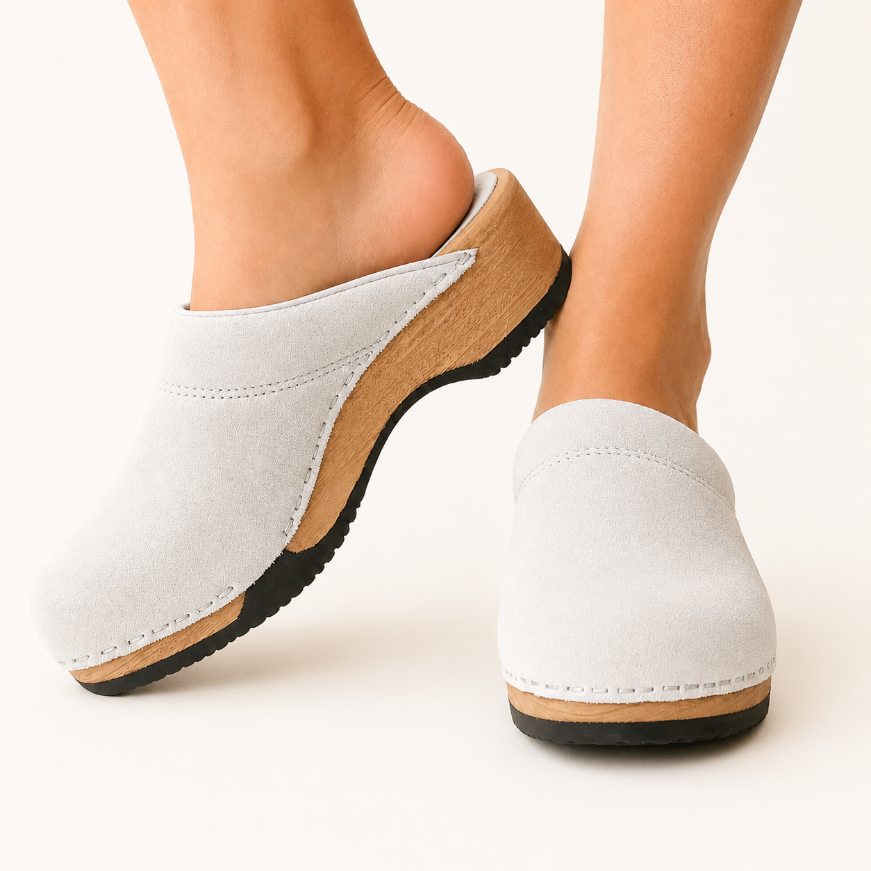Embla | Off White Suede